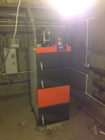 Котел полуавтоматический твердотопливный TIS UNI N 15