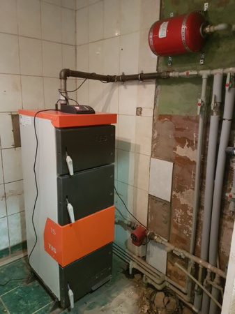 Котел полуавтоматический твердотопливный TIS PLUS 15